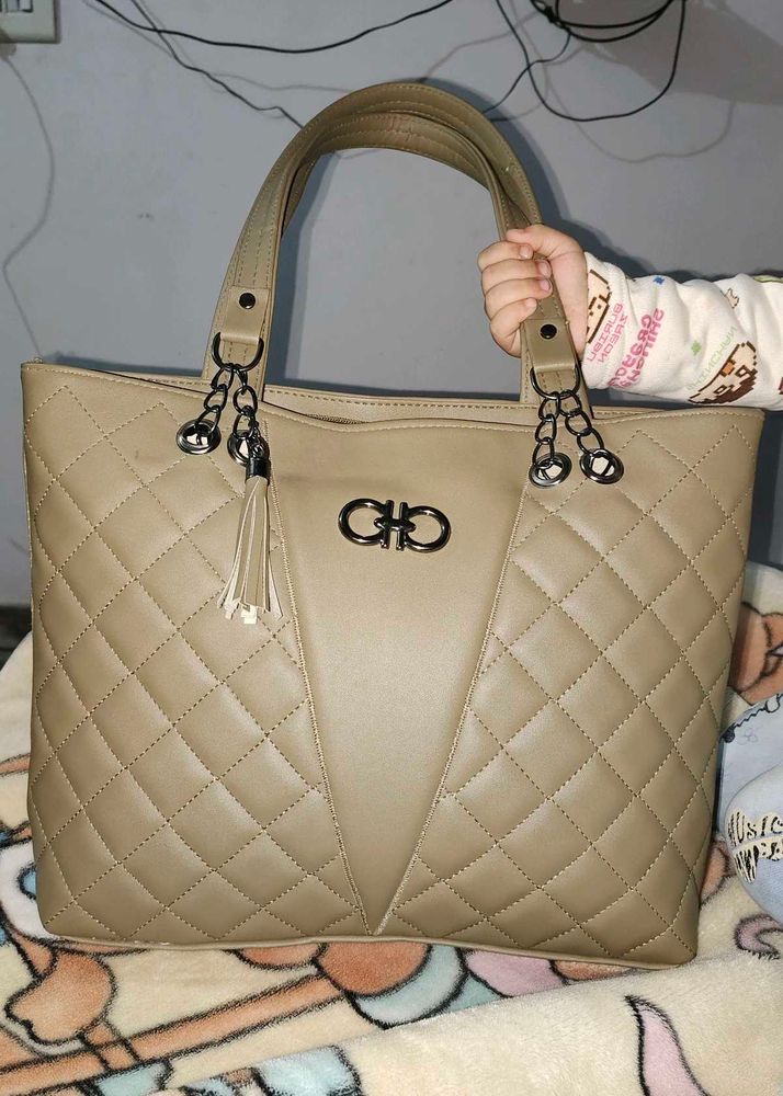 New Handbag With Best Quality