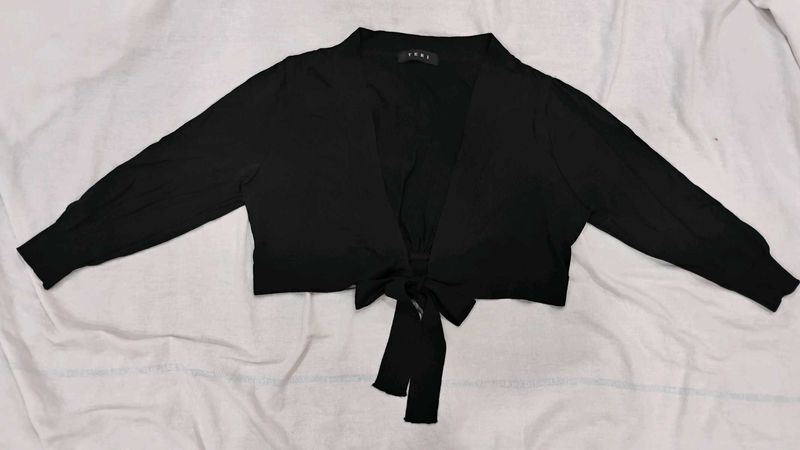 Black Tie-Front Cropped Cardigan(shrug)