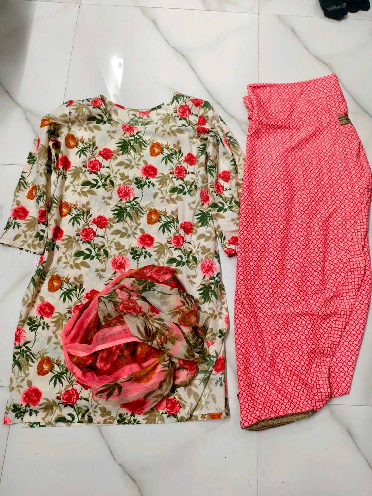 Floral Print Kurta Set with Dupatta