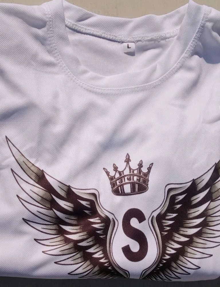 🖤🤍Black Wing S- King Man Printed Tshirt 👚 🤍🖤