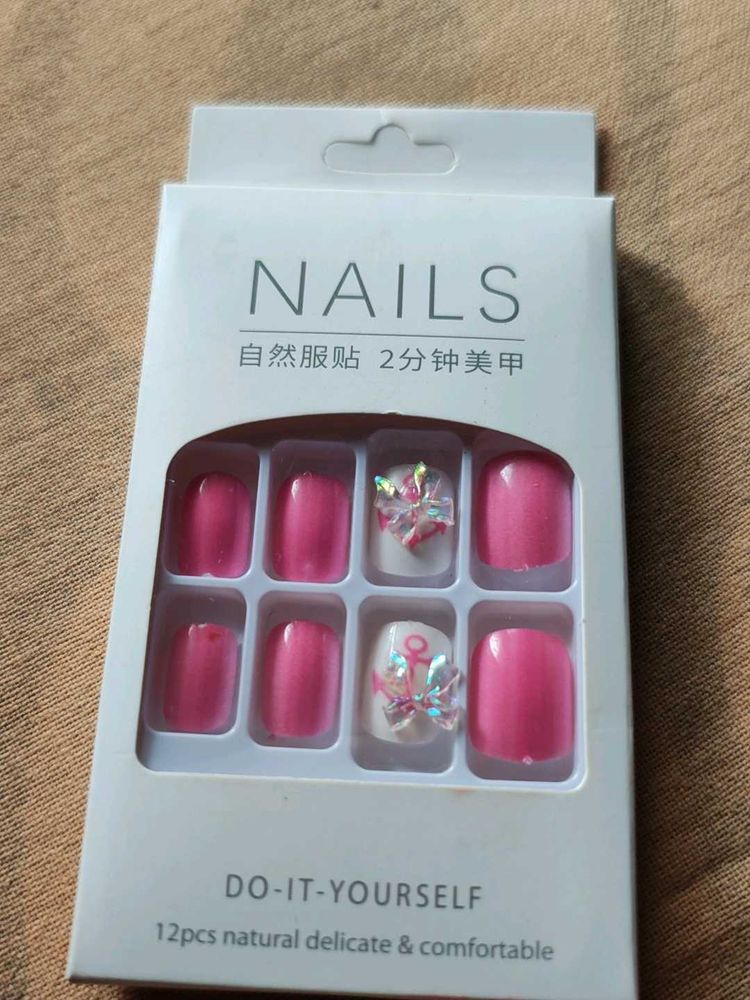 Pink Press-On Nails with Bow Detail