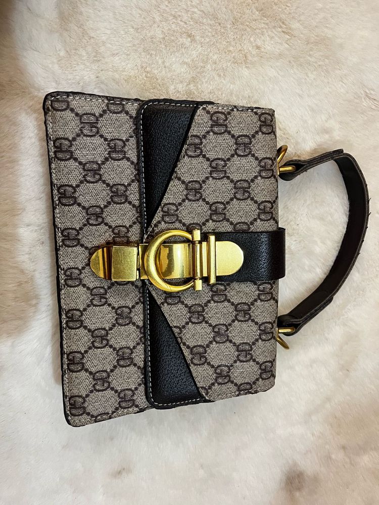 Elegant Patterned Clutch