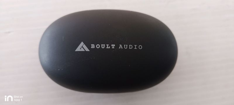 Boult Audio Combuds