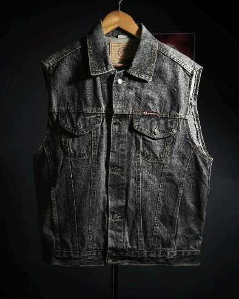 Men's Black Denim Vest / Rare / new condition
