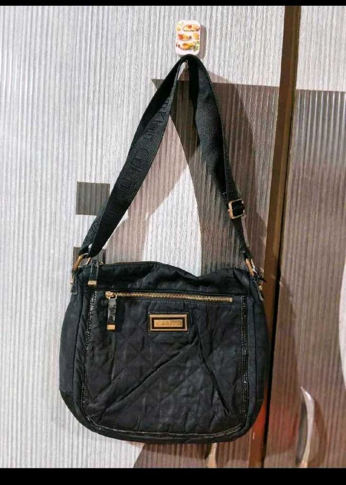 Chic Quilted Black Shoulder Bag