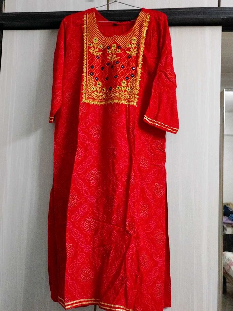 Red Kurti