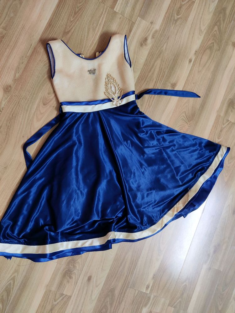 Girl Dresses 👗👗👗