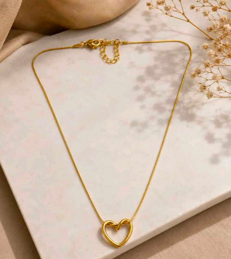 Gold Heart Pendant Necklace