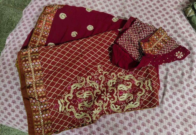 Elegant Maroon Embroidered Saree With Blouse