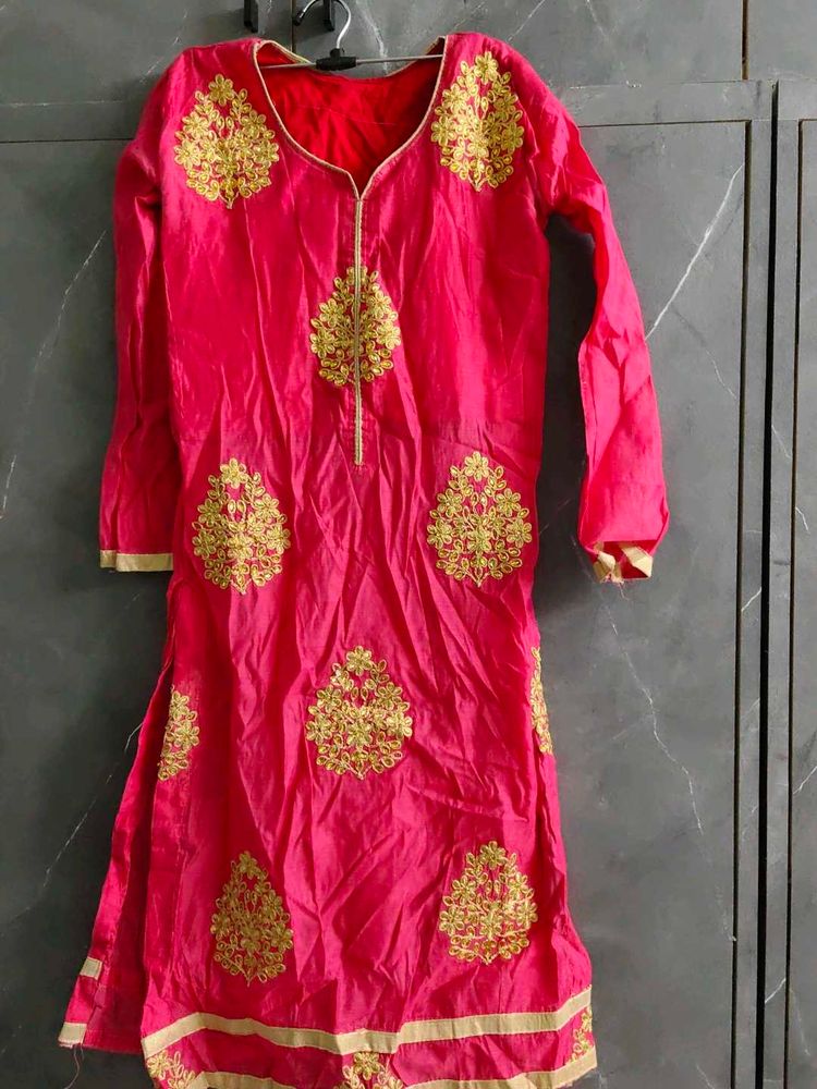 Beautiful Pink Kurta with Gold Embroidery