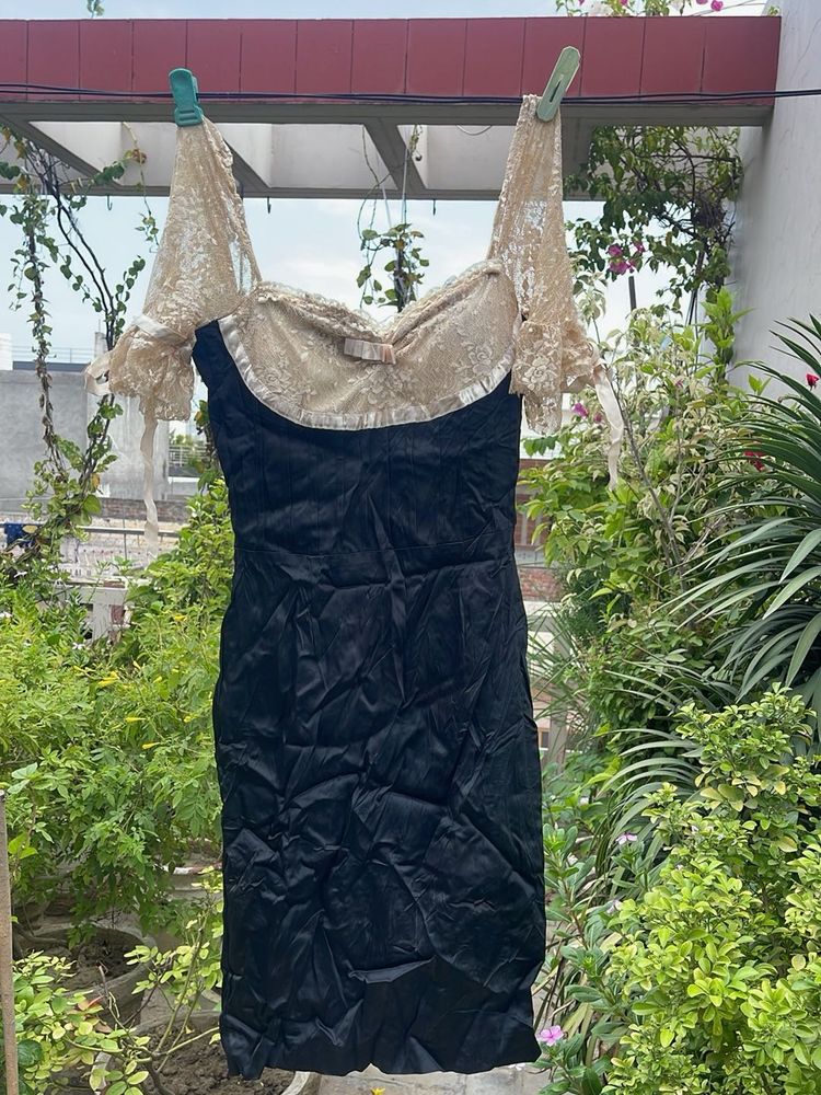 Elegant Black Lace Dress