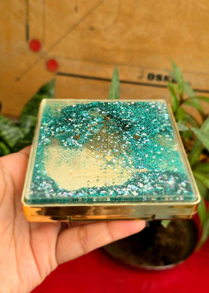 Sparkling Emerald Glitter Eyeshadow palette