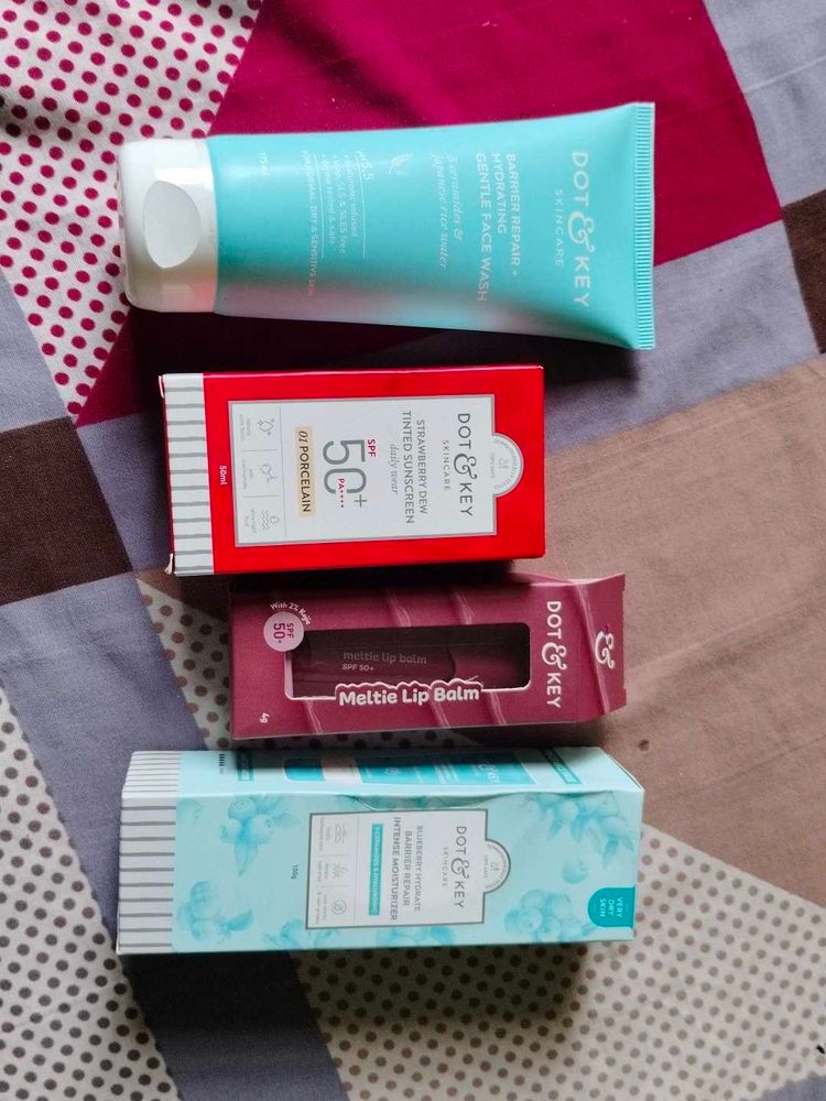 Dot &amp; Key Skincare Bundle