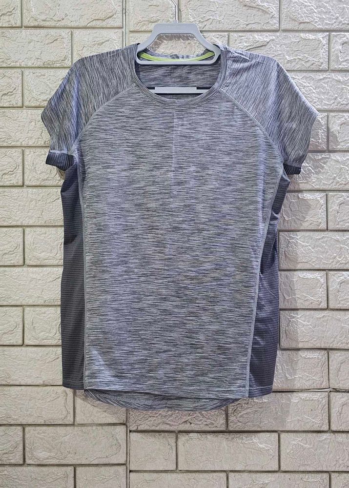 H&amp;M Sport Women's Performance T-Shirt