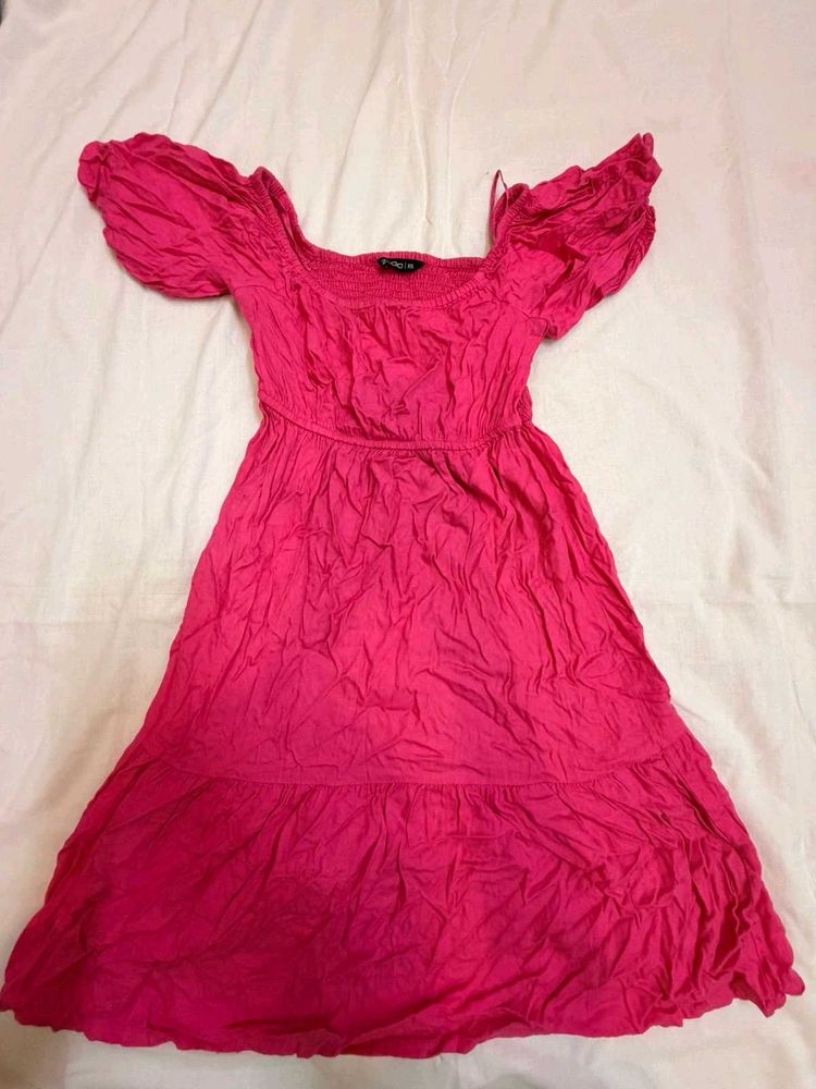 puff sleeves dress