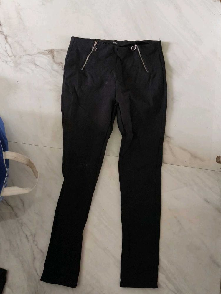 Black Skinny Fit Zip Detail Pants
