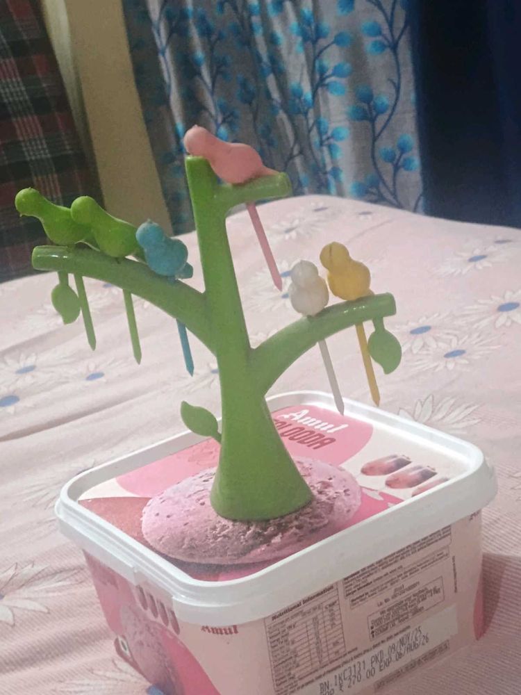 Cute Bird Tree Fruit Forks ( Coins ✅)
