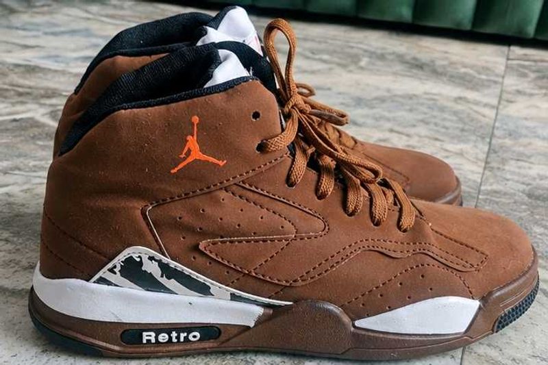 Retro Jordan Sneakers