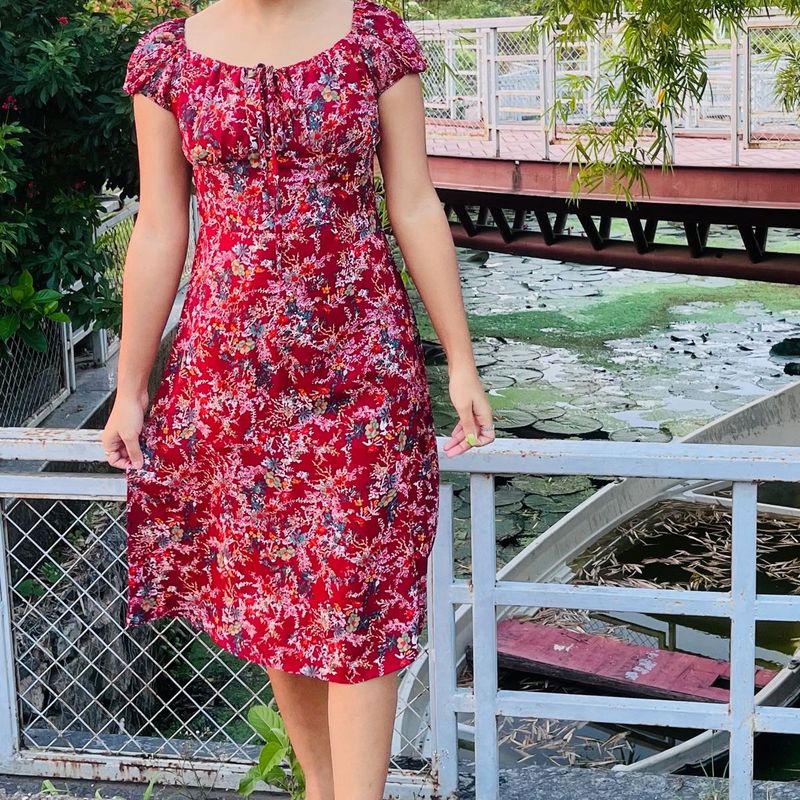 Chic Floral Print Red Dress