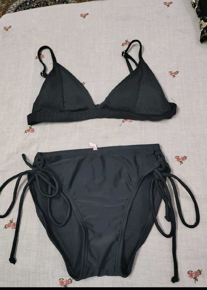 Chic Black Triangle Bikini Set