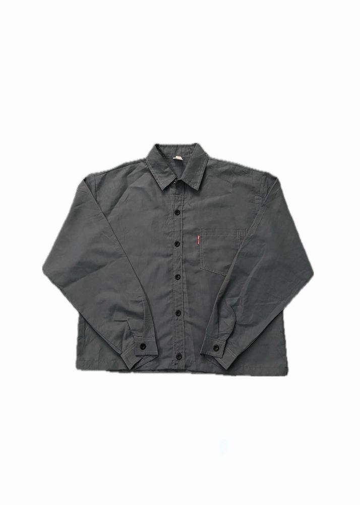 Men's Gray Button-Up Shirt