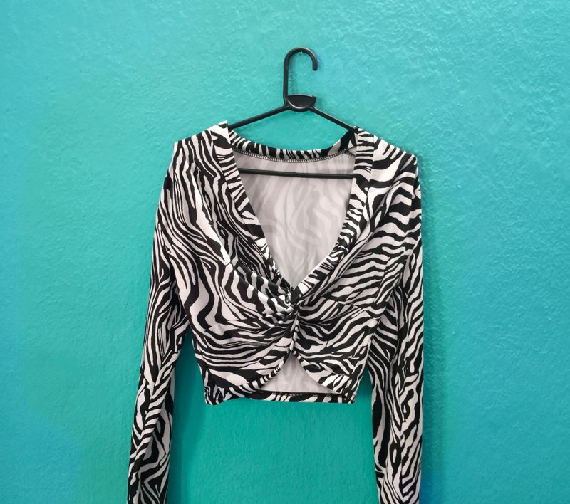 BEEESSSTTT TRENDY Zebra Print Crop Top
