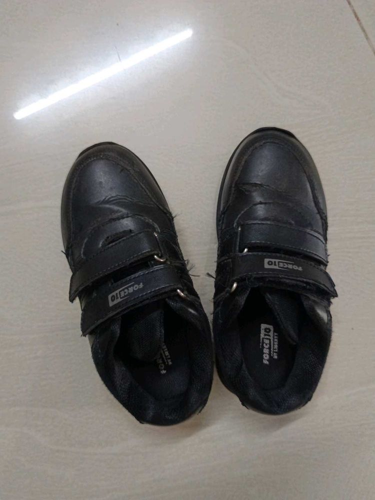Force 10 by Liberty Black Shoes(6 years best fit)