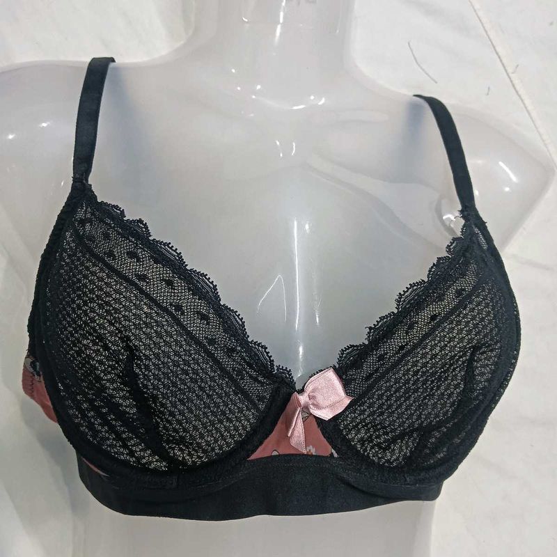Elegant Black🪔 Lace Bra with Pink Bow