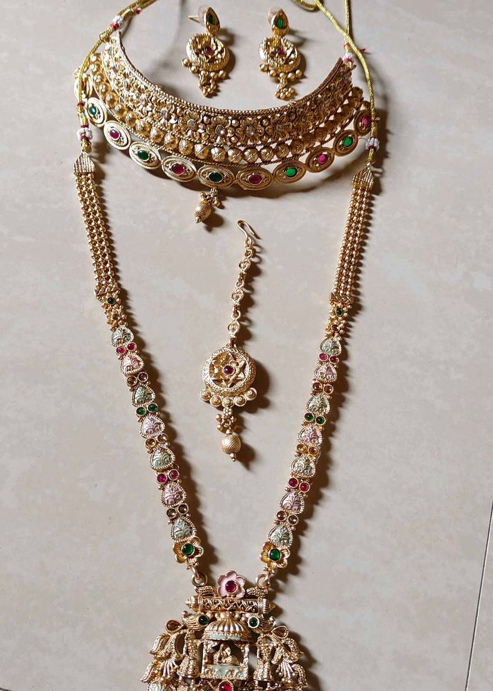 Exquisite Kundan &amp; Pearl Jewellery Set