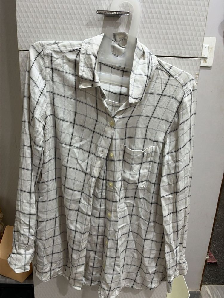Classic Checked Button-Up Shirt
