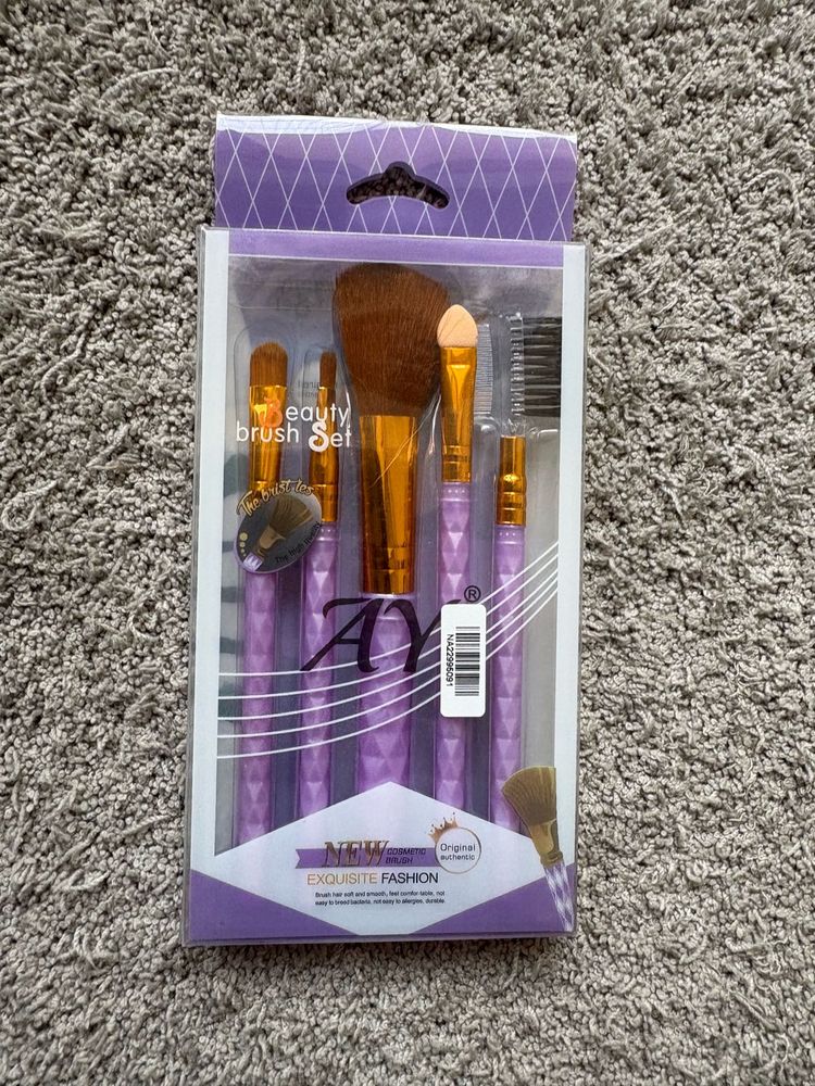 New Makeup Brush Set