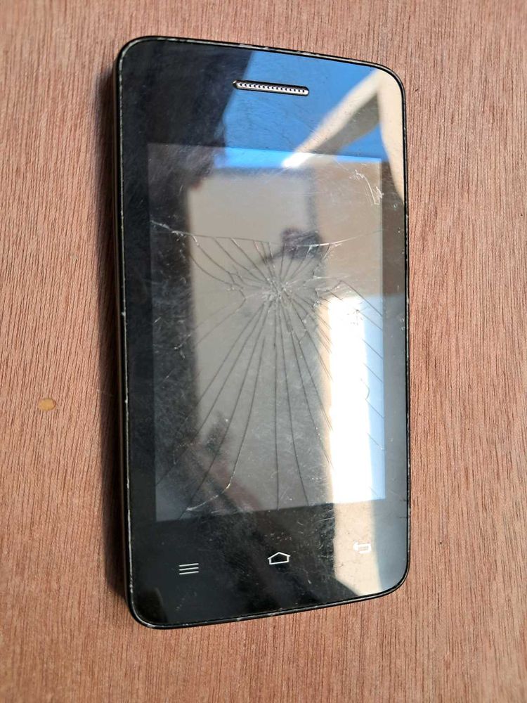 Kimfly smartphone with Cracked Screen