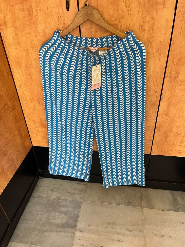 New desi mix Blue &amp; White Printed Palazzo