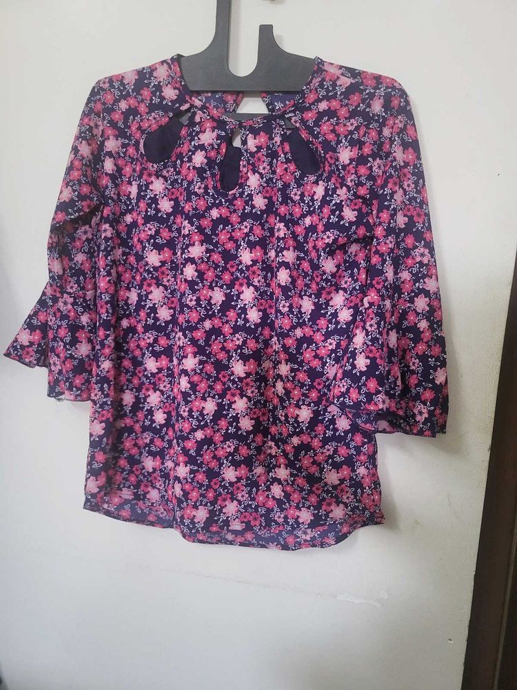 Floral Print Bell Sleeve Top