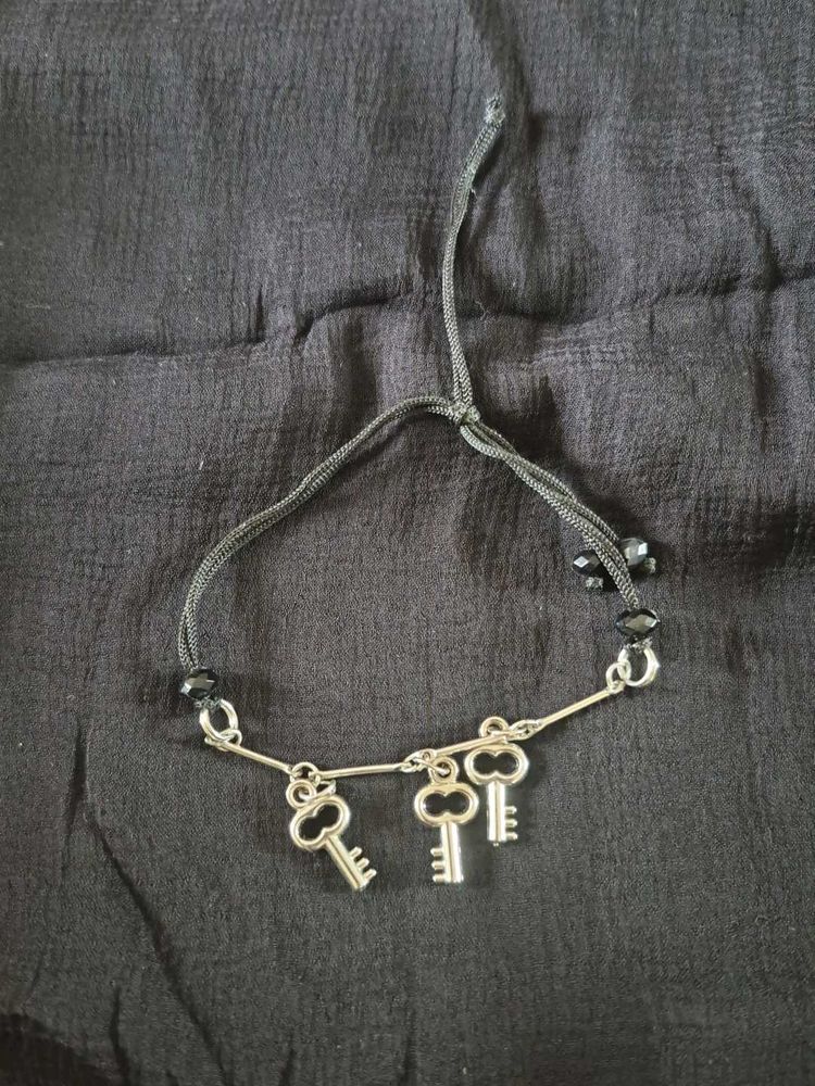 Key charm bracelet