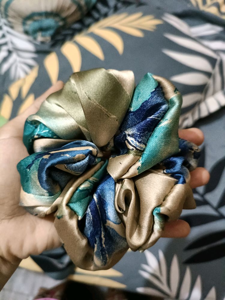 Big Floral Scrunchie
