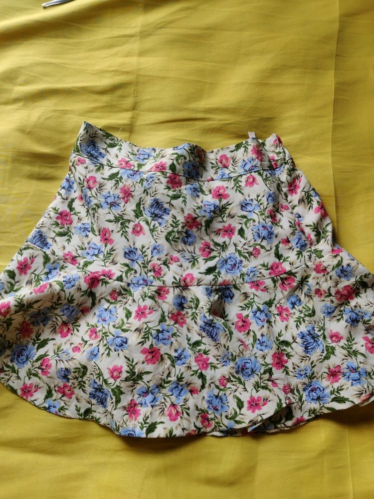 Frill Skirt