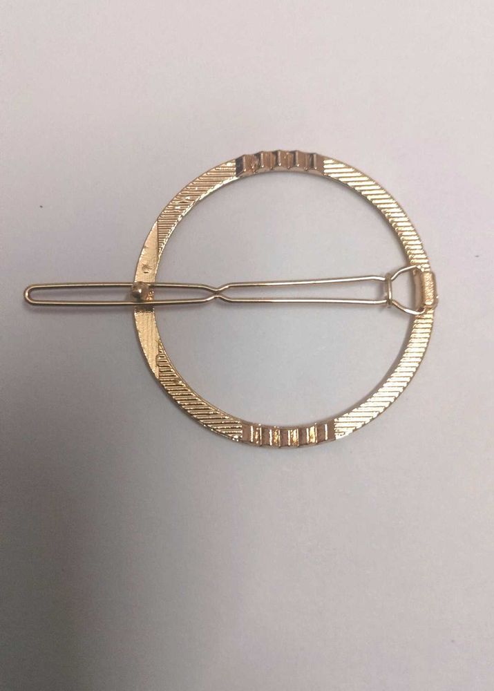 Elegant Golden Hair Clip