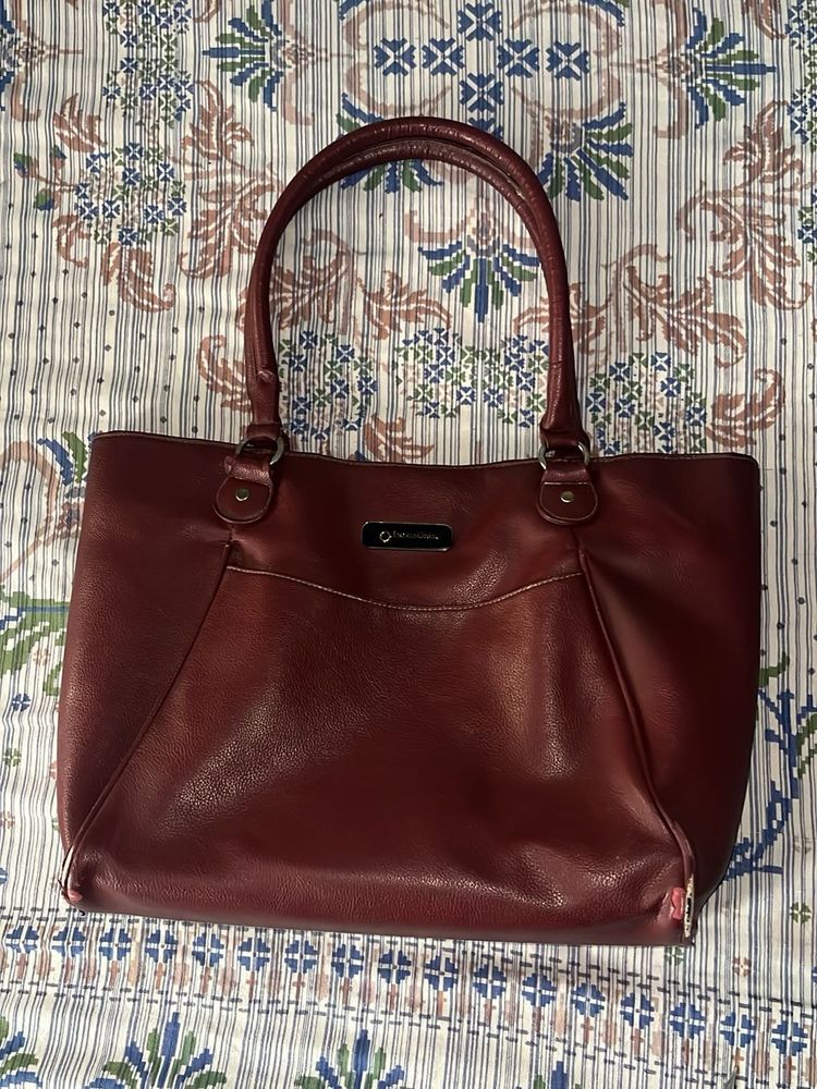 Elegant Burgundy Leather Tote Bag