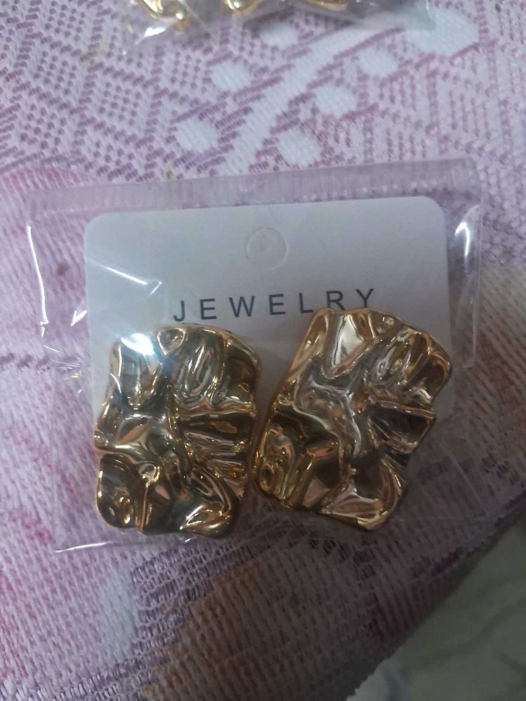 Chunky Gold Textured Earrings 1