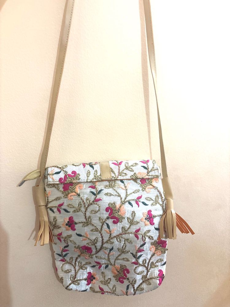 sling bag
