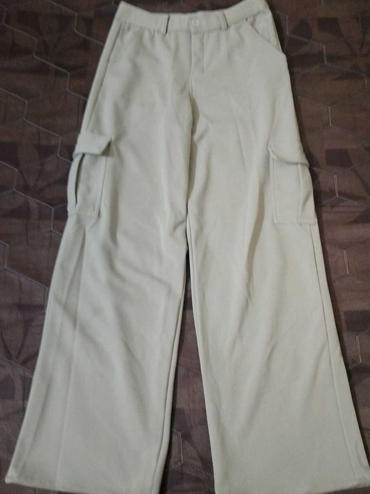 Wide Leg Cargo Pants