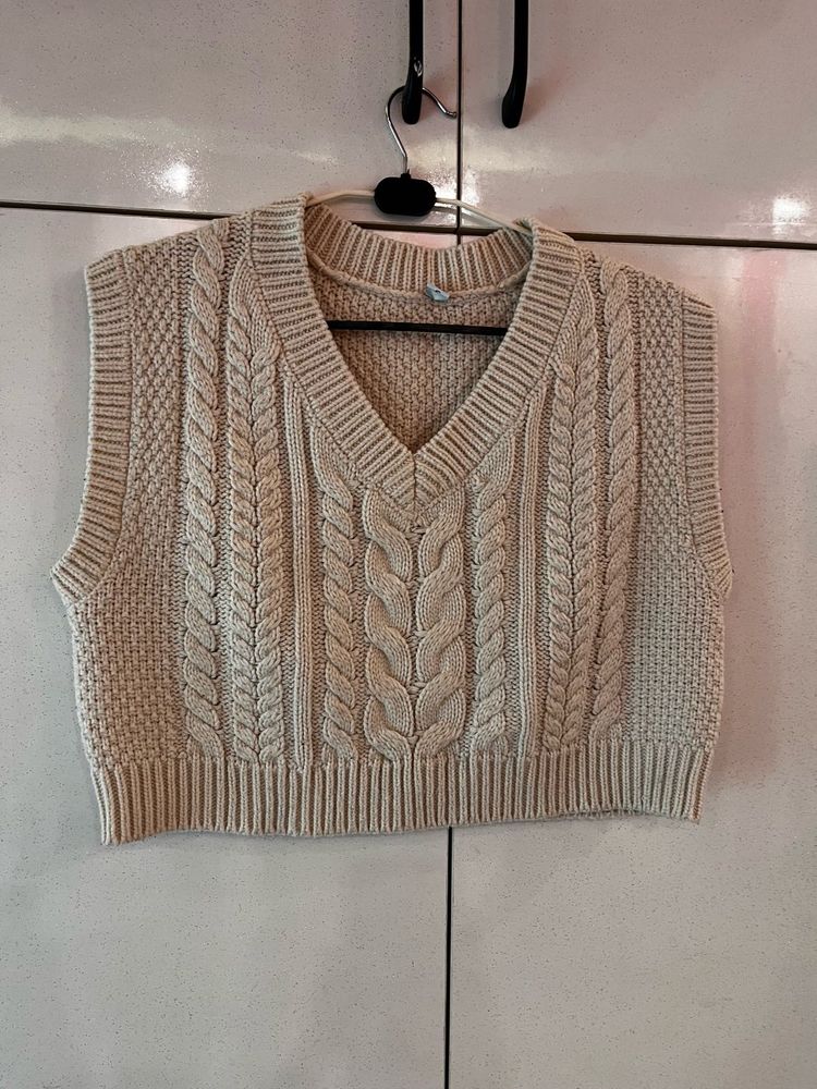 Chunky Knit V-Neck Sweater Vest