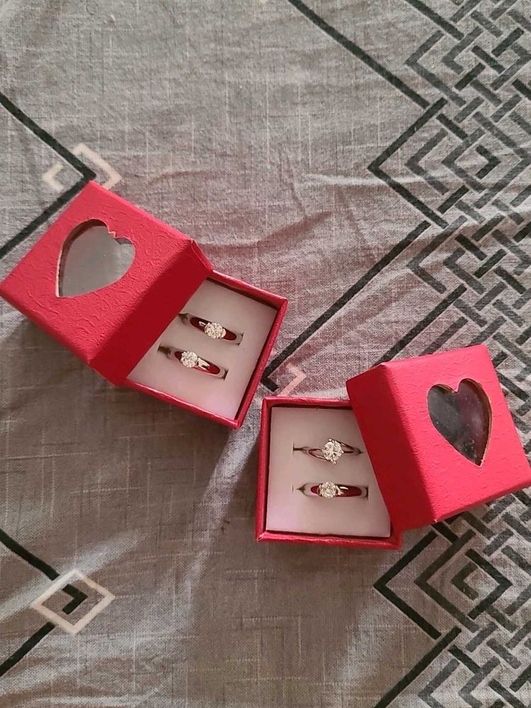 Set of Elegant Diamond Rings