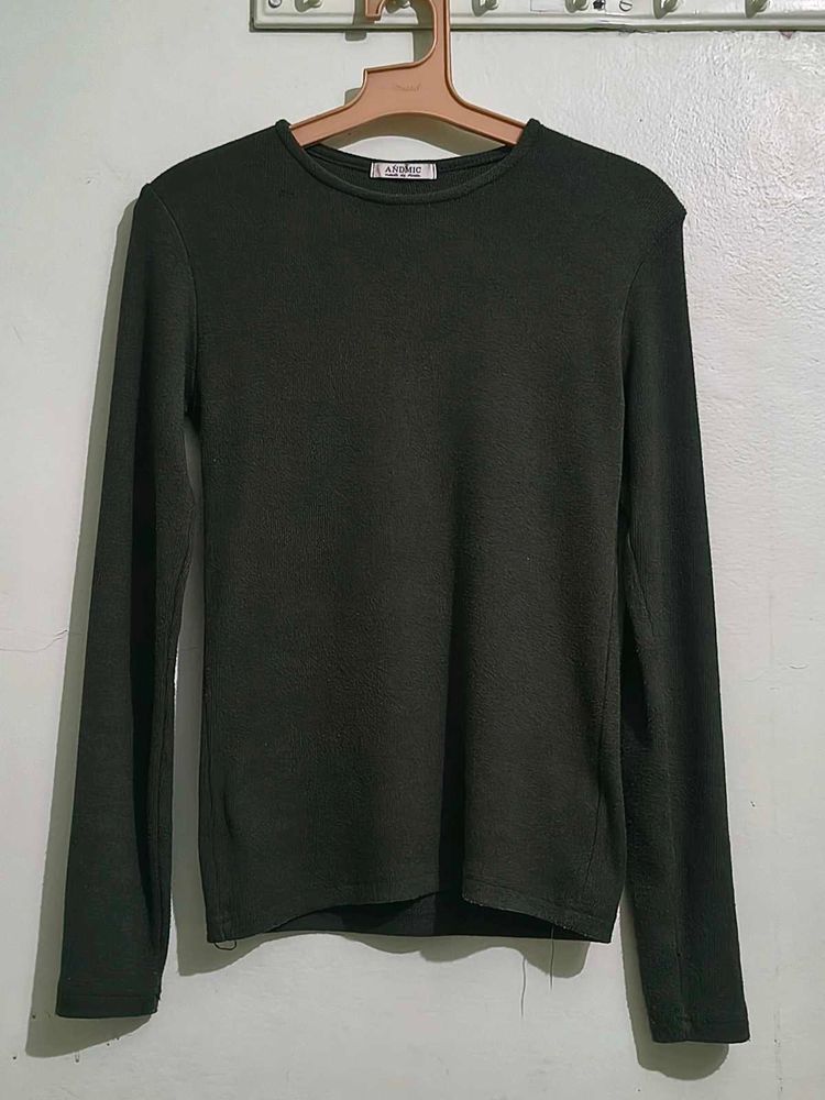 Solid Black Long Sleeve Top