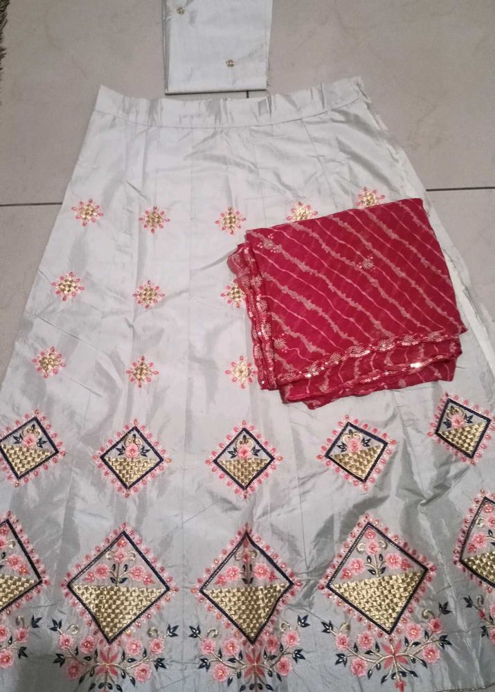 Elegant Lehenga Choli Set with Dupatta