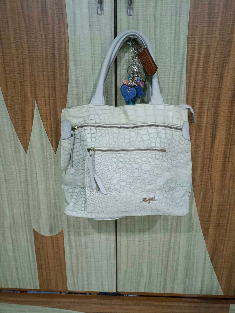 Chic White Croco Embossed Tote Bag
