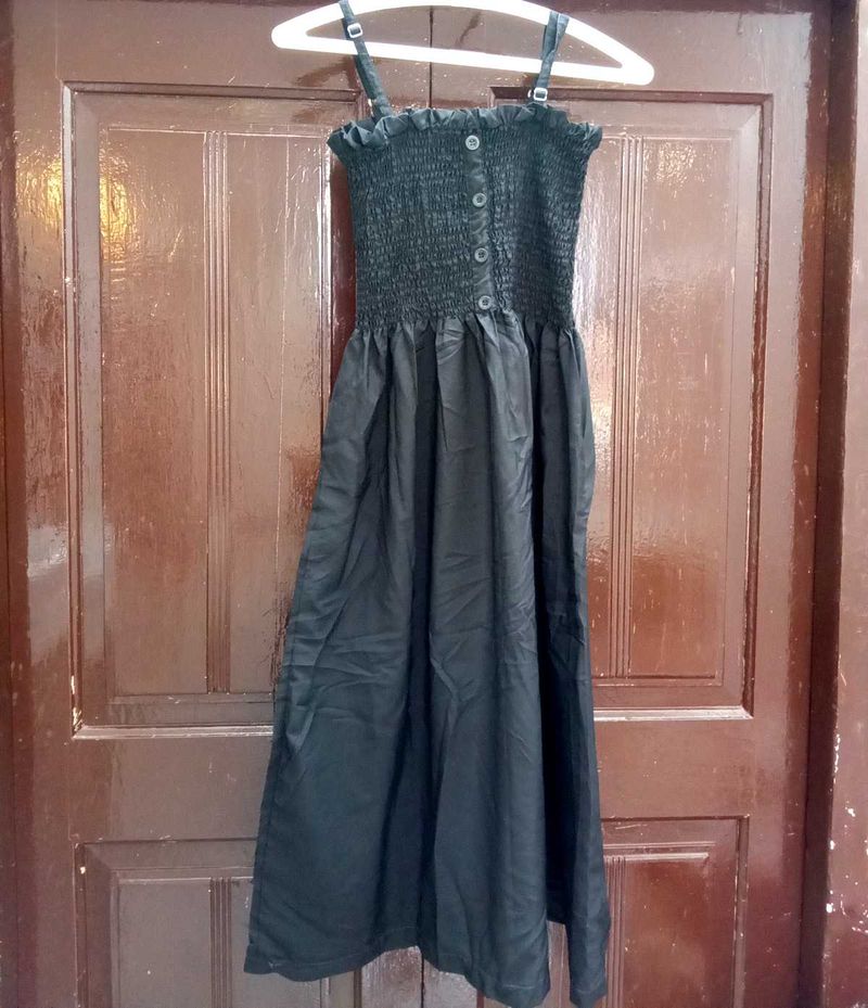 Black Smocked Bust Midi Dress