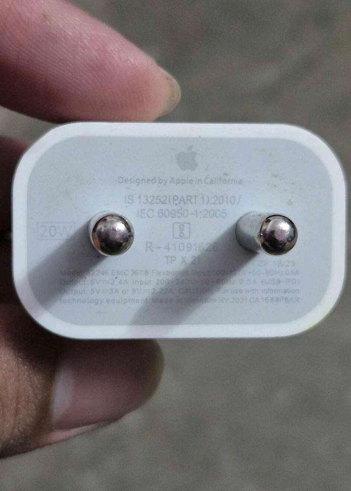 Apple 20W Adapter