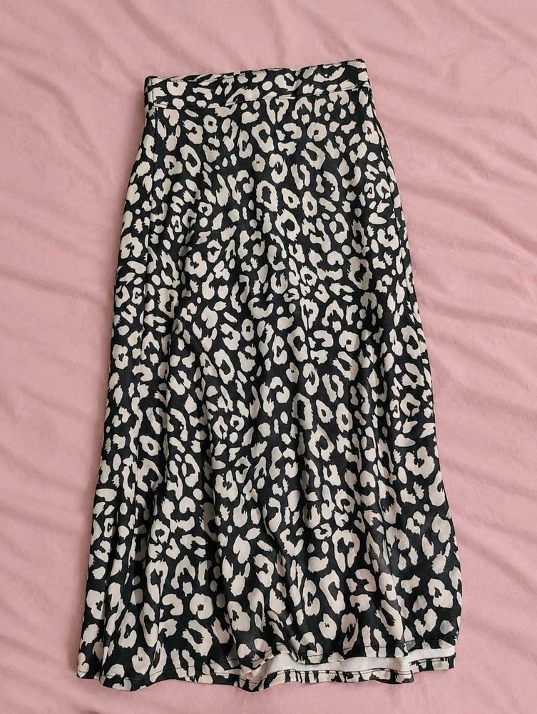 Leopard Print Midi Skirt